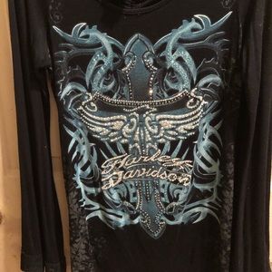 Barely worn HD lightweight top